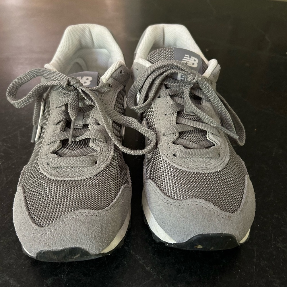 Women’s New Balance 515s